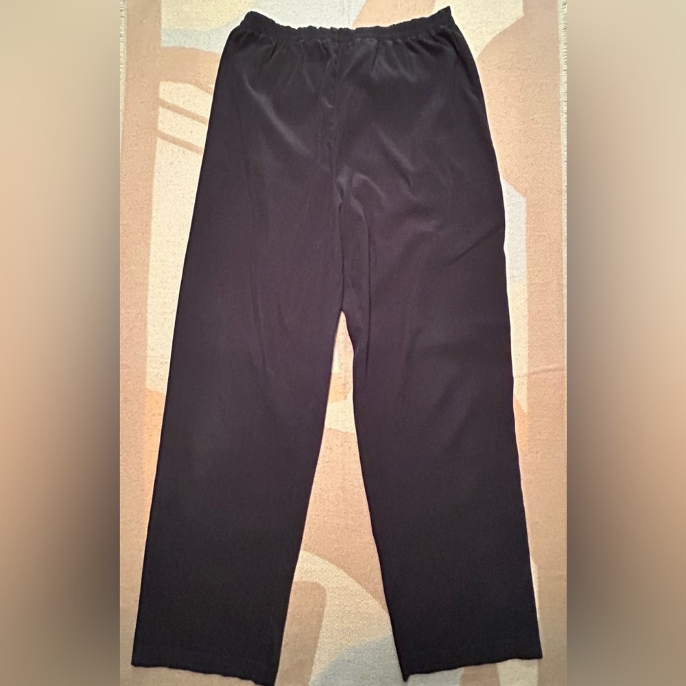 Basic Black slacks, M